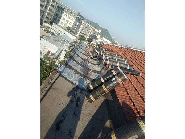 瓦房防水——千佛山西路16號(hào)